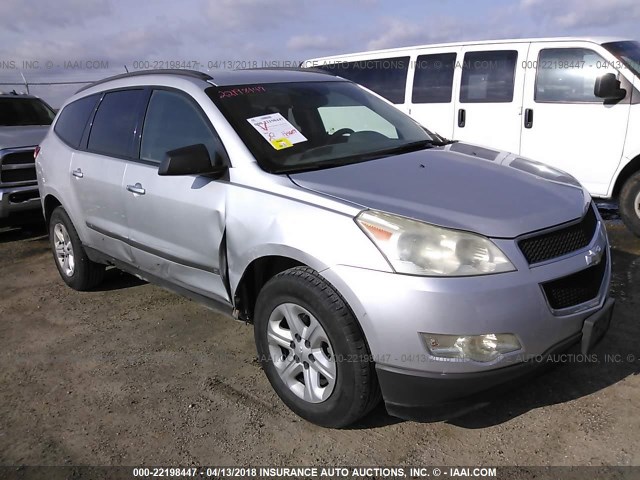 1GNER13D89S174536 - 2009 CHEVROLET TRAVERSE LS SILVER photo 1