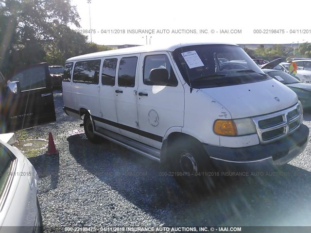 2B5WB35Z42K138261 - 2002 DODGE RAM WAGON B3500 WHITE photo 1