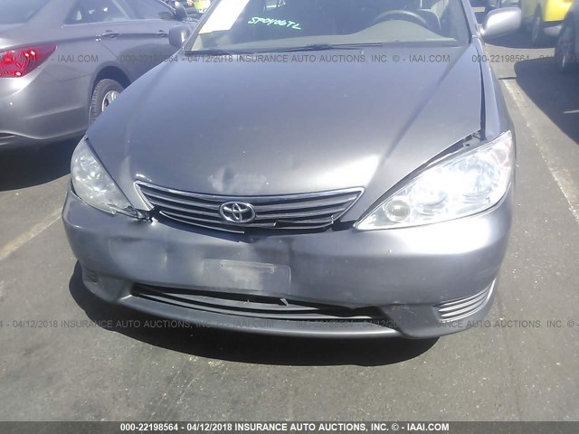 4T1BE32K95U544776 - 2005 TOYOTA CAMRY LE/XLE/SE GRAY photo 6