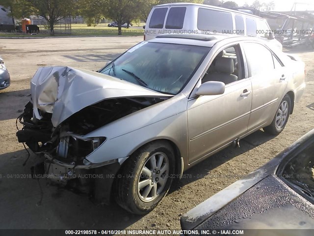 4T1BF30K83U041768 - 2003 TOYOTA CAMRY LE/XLE/SE შამპანური ფოტო 2