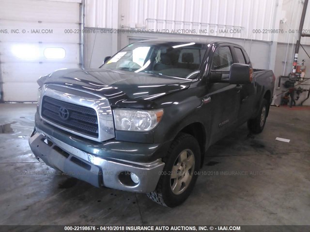 5TFBV541X7X028481 - 2007 TOYOTA TUNDRA DOUBLE CAB SR5 GREEN photo 2