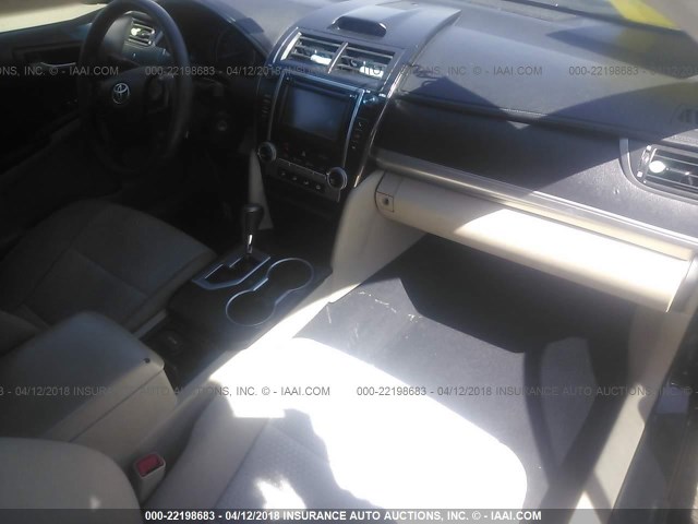 4T4BF1FK9CR176923 - 2012 TOYOTA CAMRY SE/LE/XLE Қара фото 5