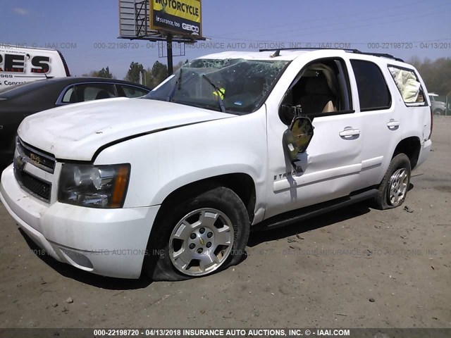 1GNFC13068R141589 - 2008 CHEVROLET TAHOE C1500 WHITE photo 2