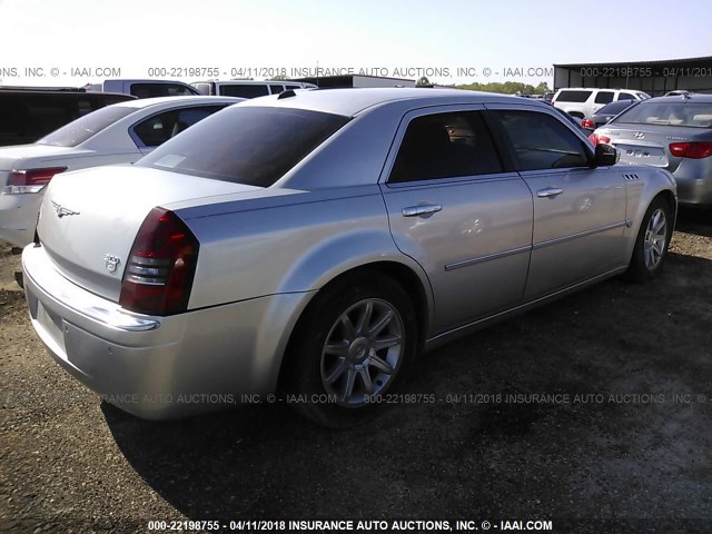 2C3AA63H75H132590 - 2005 CHRYSLER 300C SILVER photo 4