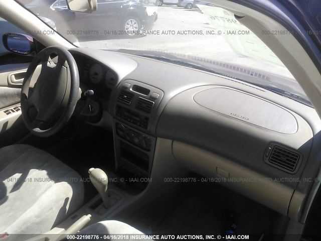 2T1BR18E4WC075884 - 1998 TOYOTA COROLLA VE/CE/LE 栗色 照片 5