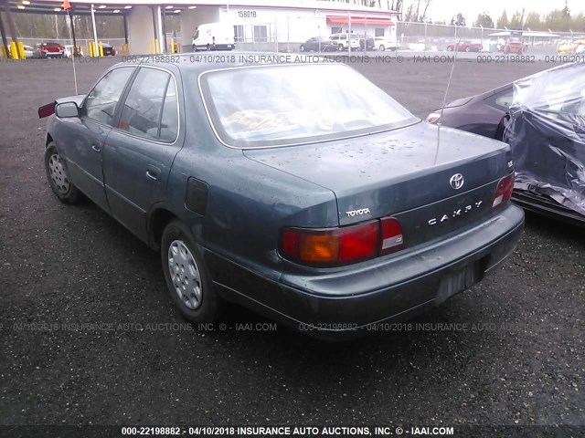 4T1BG12KXTU916279 - 1996 TOYOTA CAMRY DX/LE/XLE მწვანე ფოტო 3