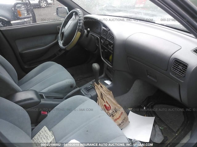 4T1BG12KXTU916279 - 1996 TOYOTA CAMRY DX/LE/XLE მწვანე ფოტო 5