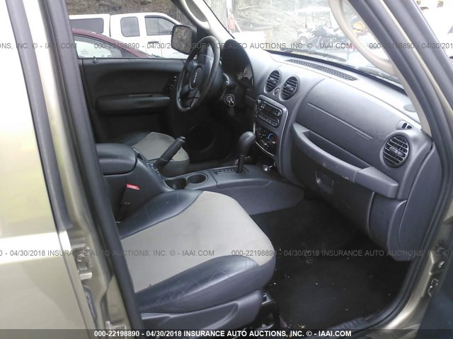 1J4GL48K04W184260 - 2004 JEEP LIBERTY SPORT 锡色 照片 5