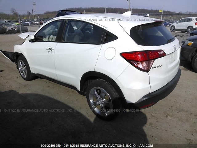 3CZRU6H32JM703847 - 2018 HONDA HR-V LX WHITE photo 3