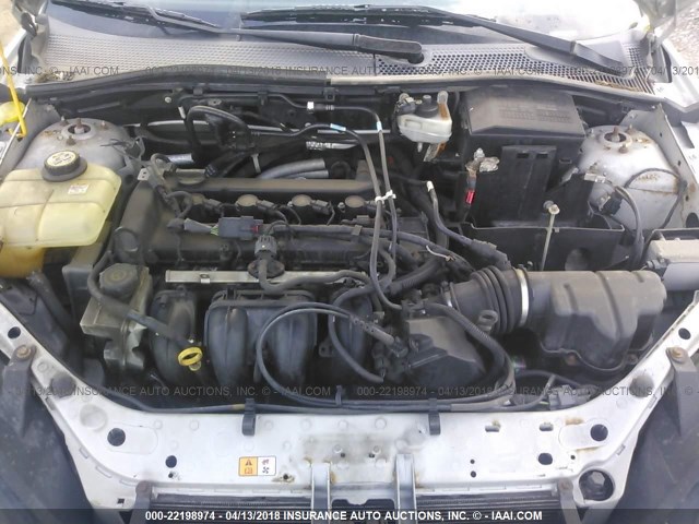 1FAHP34N17W205703 - 2007 FORD FOCUS ZX4/S/SE/SES 银色 照片 10