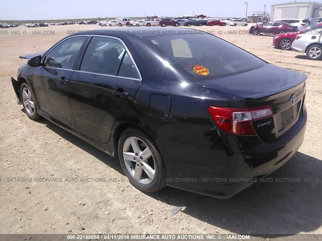 4T1BF1FK2EU405598 - 2014 TOYOTA CAMRY L/SE/LE/XLE 黑色 照片 3