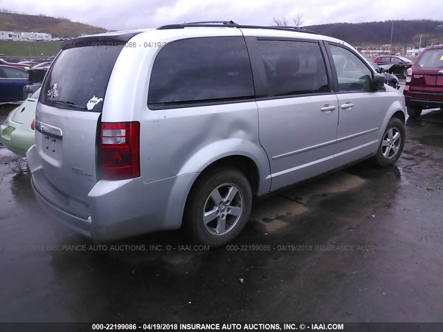 2D4RN4DE5AR307423 - 2010 DODGE GRAND CARAVAN SE SILVER photo 4