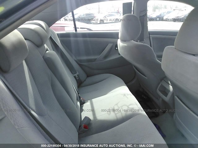 4T1BF3EKXBU737667 - 2011 TOYOTA CAMRY SE/LE/XLE GRAY photo 8