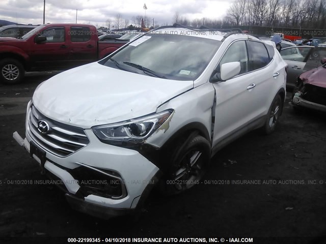 5NMZUDLB0HH010071 - 2017 HYUNDAI SANTA FE SPORT  WHITE photo 2