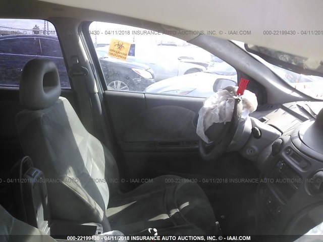 1G8AK54F43Z173654 - 2003 SATURN ION LEVEL 3 WHITE photo 5
