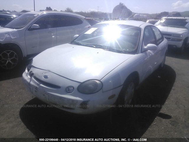 1FALP52U0TG239426 - 1996 FORD TAURUS GL WHITE photo 2