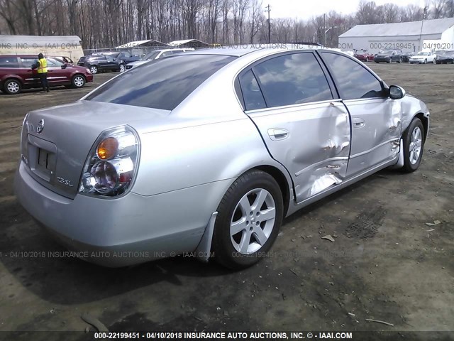 1N4AL11D73C138243 - 2003 NISSAN ALTIMA S/SL SILVER photo 4