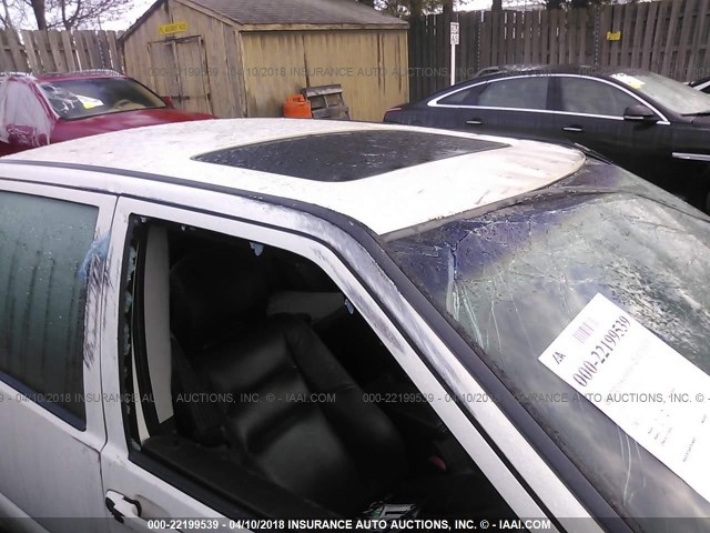 YV1LS5536W1450921 - 1998 VOLVO S70 WHITE photo 6