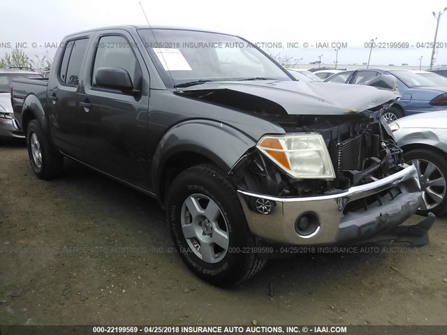 1N6AD07UX6C420824 - 2006 NISSAN FRONTIER CREW CAB LE/SE/OFF ROAD GRAY photo 1