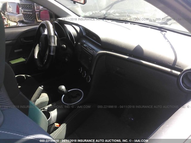 JTKJF5C75E3071878 - 2014 TOYOTA SCION TC 银色 照片 5