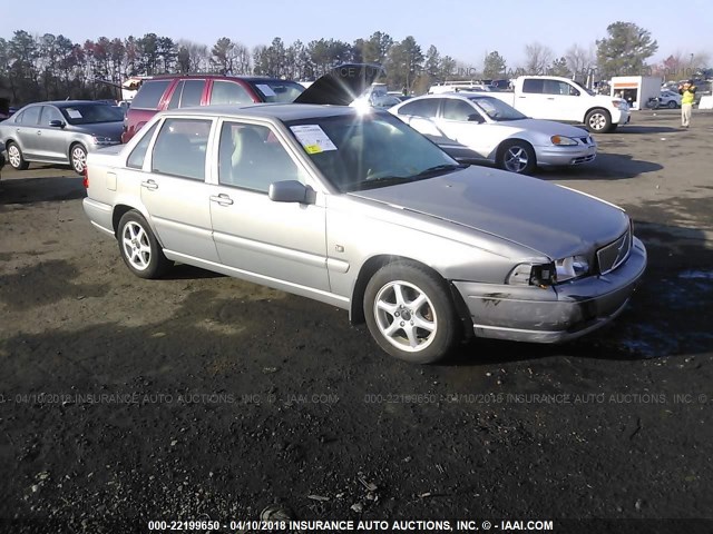 YV1LS56D7X2617659 - 1999 VOLVO S70 GLT SILVER photo 1