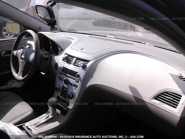 1G1ZB5E10BF173672 - 2011 CHEVROLET MALIBU LS 灰色 照片 5