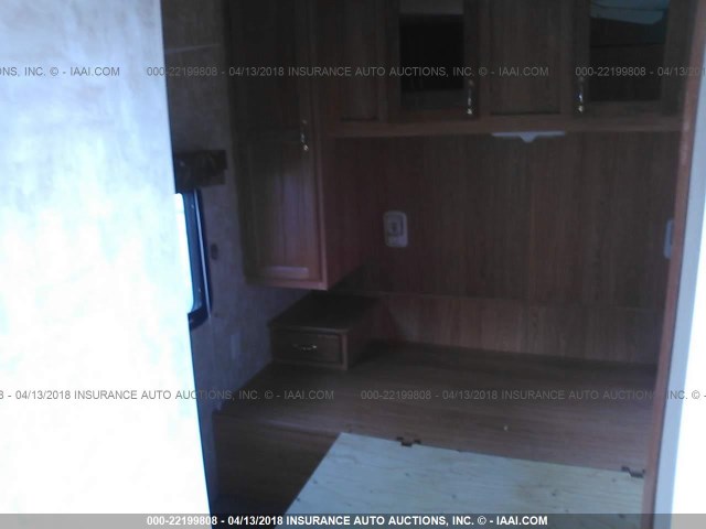 4X4TCKH267X105269 - 2007 FOREST RIVER CHEROKEE  თეთრი ფოტო 5