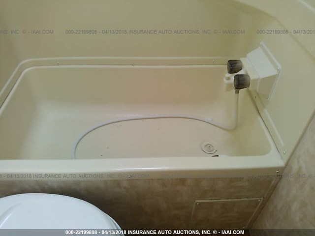 4X4TCKH267X105269 - 2007 FOREST RIVER CHEROKEE  თეთრი ფოტო 8