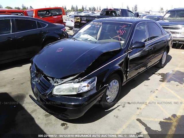 JT2BG22K8V0010421 - 1997 TOYOTA CAMRY LE/XLE შავი ფოტო 2