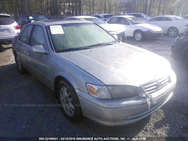 4T1BF28K8YU106186 - 2000 TOYOTA CAMRY LE/XLE SILVER photo 1