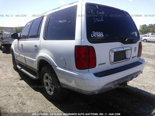 5LMEU27A2YLJ18610 - 2000 LINCOLN NAVIGATOR WHITE photo 3