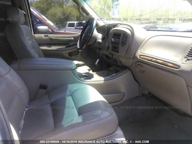 5LMEU27A2YLJ18610 - 2000 LINCOLN NAVIGATOR WHITE photo 5