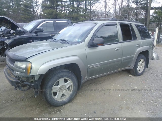 1GNDT13S532198408 - 2003 CHEVROLET TRAILBLAZER  GREEN photo 2