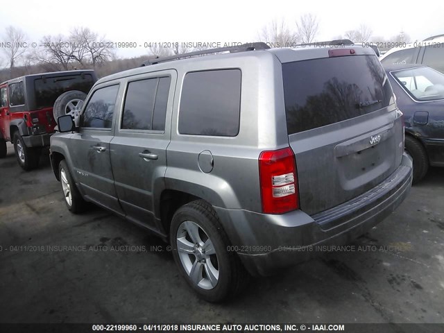 1C4NJPFB0CD634636 - 2012 JEEP PATRIOT LATITUDE GRAY photo 3