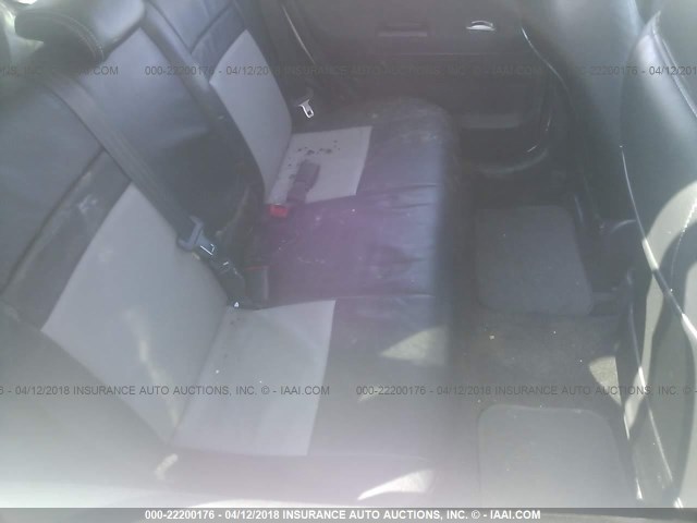 JTLKT324764086799 - 2006 TOYOTA SCION XB WHITE photo 8