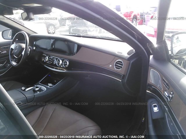WDDUG8CB4FA188023 - 2015 MERCEDES-BENZ S 550 黑色 照片 5