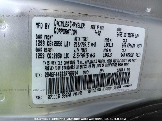 2B4GP44322R786914 - 2002 DODGE GRAND CARAVAN SPORT SILVER photo 9