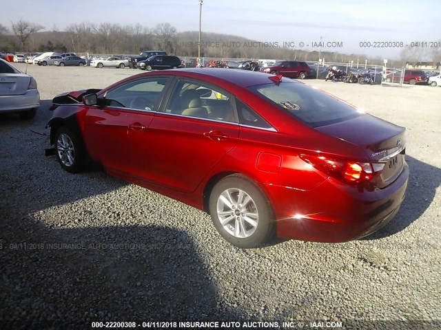 5NPEB4AC1DH740570 - 2013 HYUNDAI SONATA GLS RED photo 3