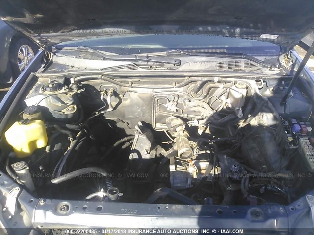 JTDBE32K520037476 - 2002 TOYOTA CAMRY LE/XLE/SE ლურჯი ფოტო 10