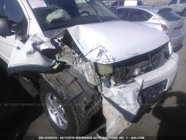 1N6AA07C19N310057 - 2009 NISSAN TITAN XE/SE/LE/PRO-4X WHITE photo 6