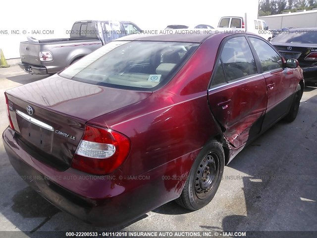 JTDBE32KX20092988 - 2002 TOYOTA CAMRY LE/XLE/SE RED photo 4