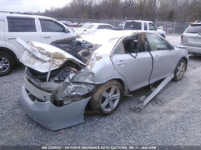 4T1BF1FK4CU071667 - 2012 TOYOTA CAMRY SE/LE/XLE ვერცხლისფერი ფოტო 4
