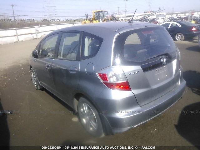 JHMGE8H24AS003783 - 2010 HONDA FIT SILVER photo 3