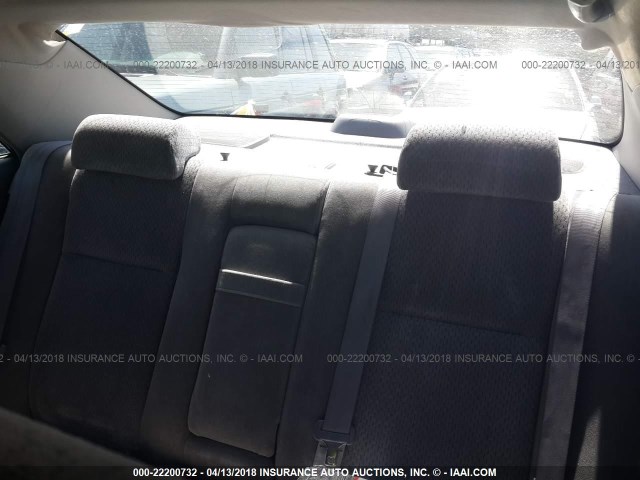 JTDBE32KX20038882 - 2002 TOYOTA CAMRY LE/XLE/SE BLUE photo 8