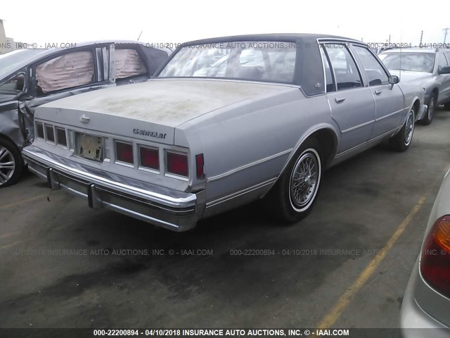 1G1AN69H2CX113499 - 1982 CHEVROLET CAPRICE CLASSIC GRAY photo 4