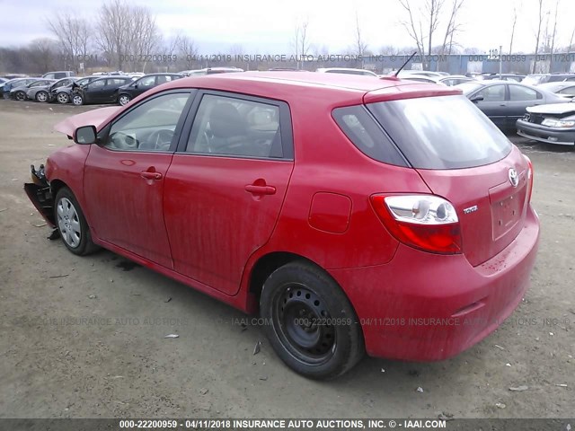 2T1KU4EE8AC291587 - 2010 TOYOTA COROLLA MATRIX  RED photo 3