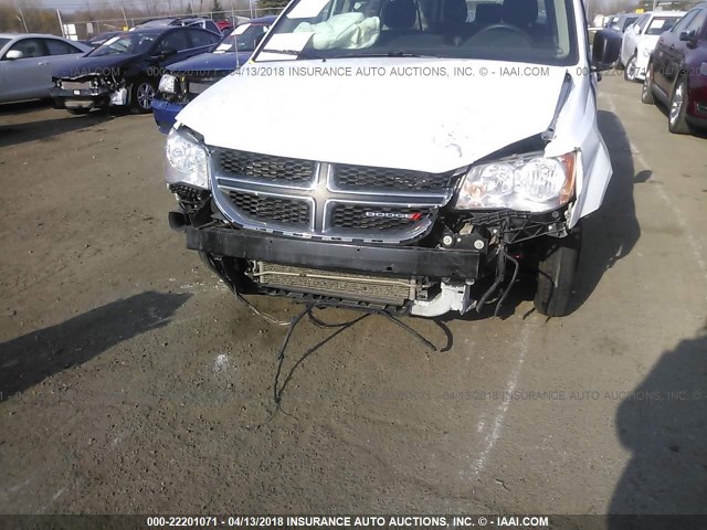 2C4RDGBG7ER449980 - 2014 DODGE GRAND CARAVAN SE WHITE photo 6