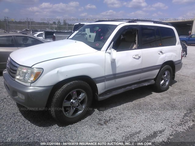 JTEHT05J662085222 - 2006 TOYOTA LAND CRUISER  WHITE photo 2