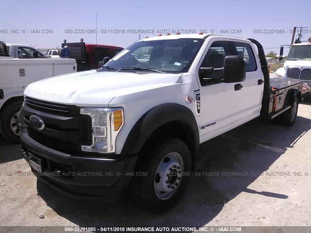 1FD0W4HT3HED43352 - 2017 FORD F450 SUPER DUTY WHITE photo 2