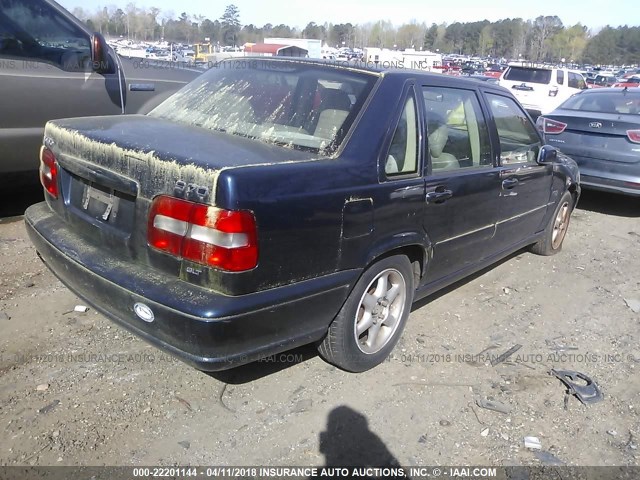 YV1LS5671W2537265 - 1998 VOLVO S70 GLT BLUE photo 4